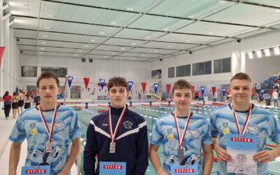 31 medali UKS Delfin Tarnobrzeg w&nbsp;zawodach pływackich z&nbsp;okazji Święta Niepodległości